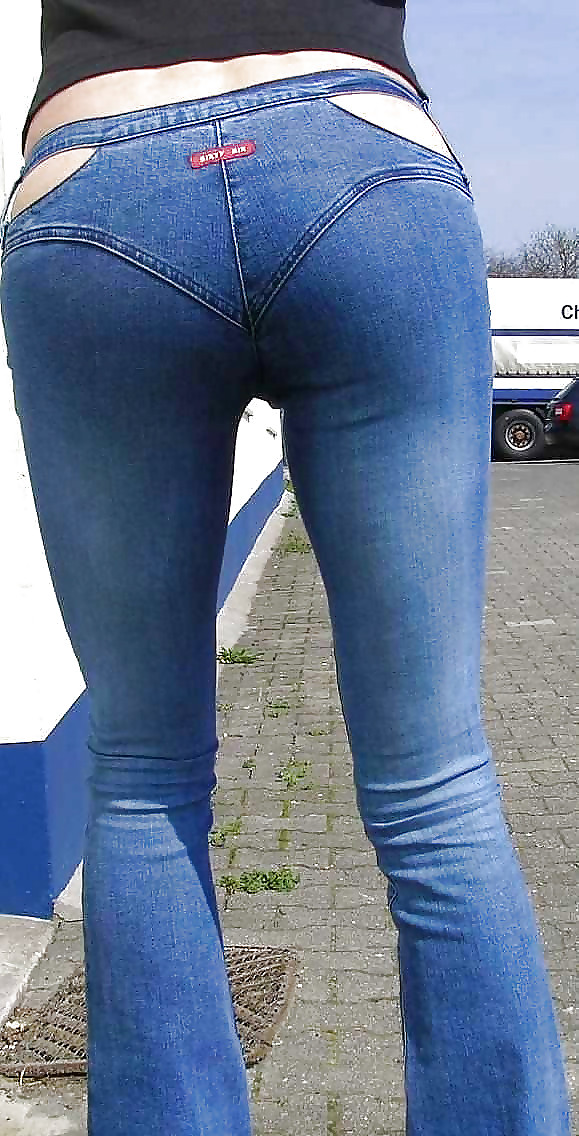 Queens in jeans LI #9374481