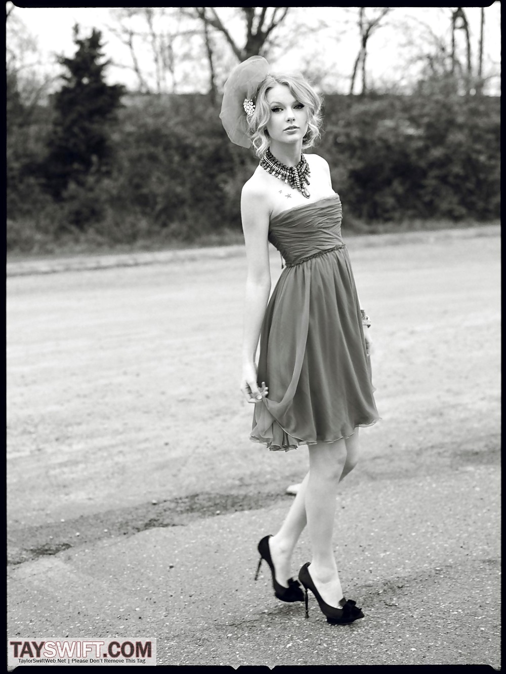 Taylor Swift #18121677