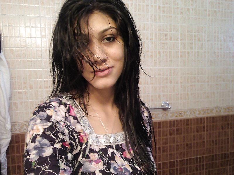 BEAUTIFUL INDIAN GIRL NRI #8827836