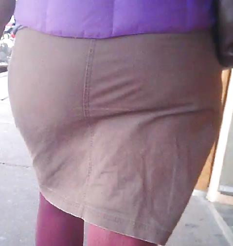 Milf de culo en la calle
 #17992195