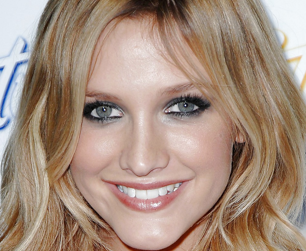 Ashlee simpson
 #14157062
