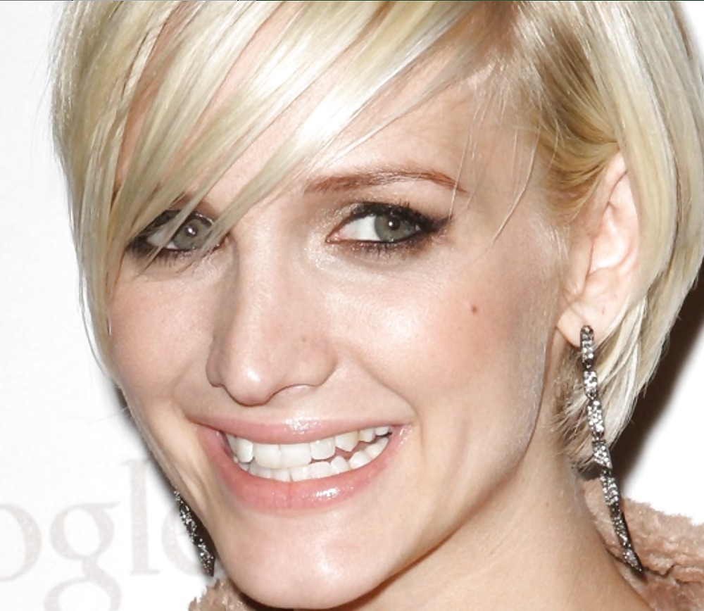 Ashlee simpson
 #14157086