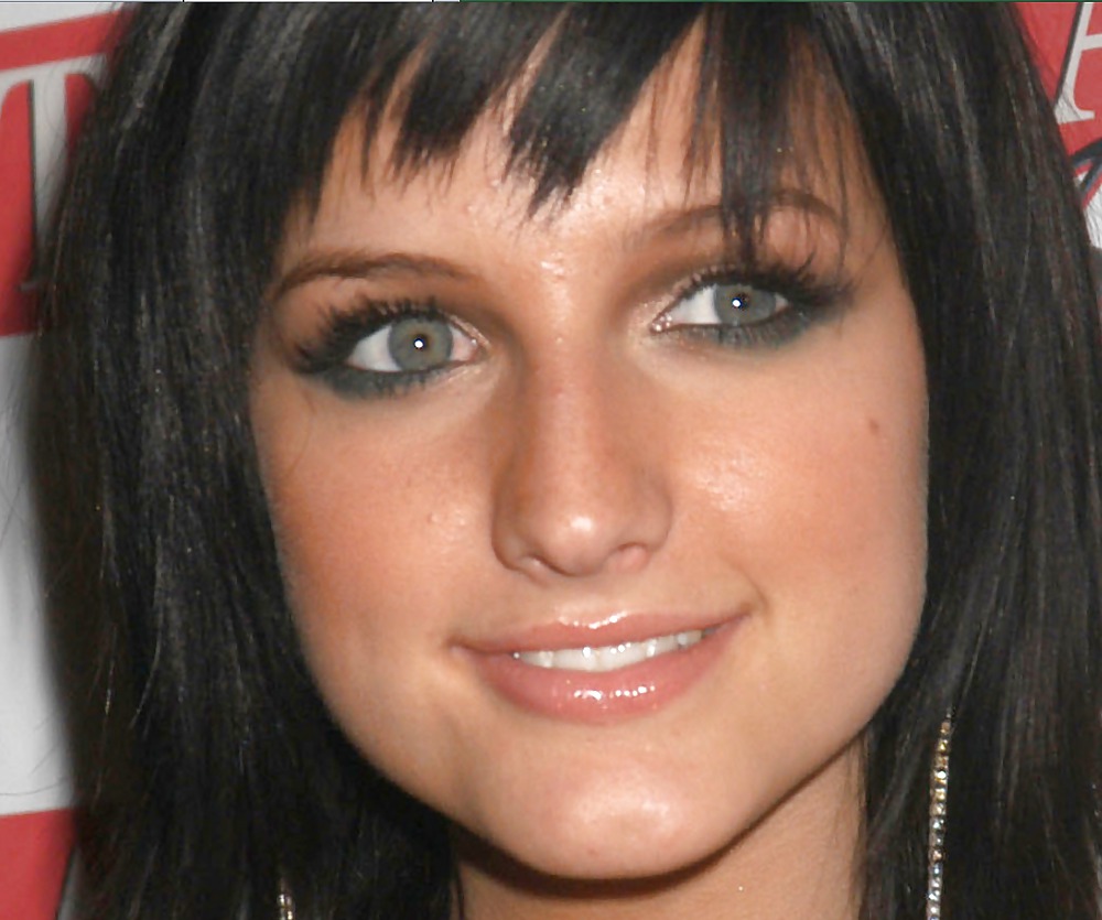 Ashlee Simpson #14157315