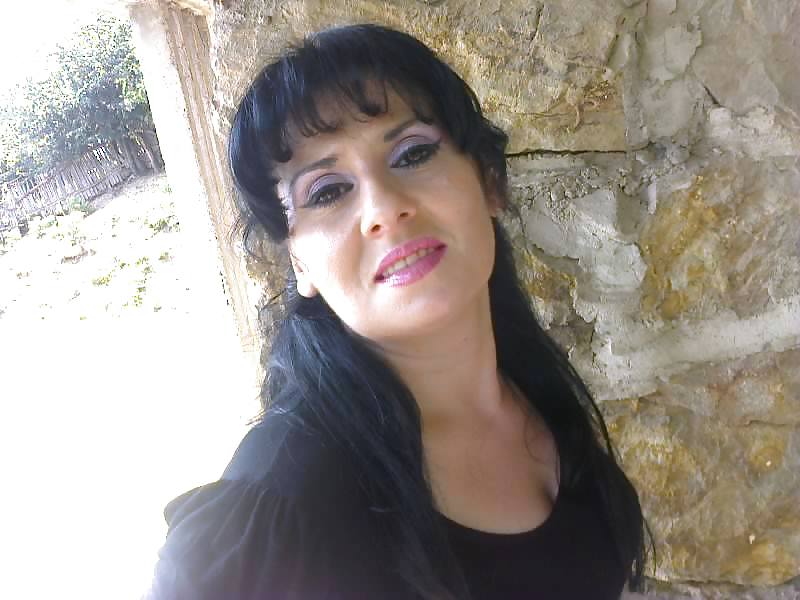 Its height and physical appearance #20830072