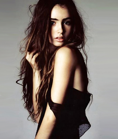 Tidy Cutie Lily Collins #9811822