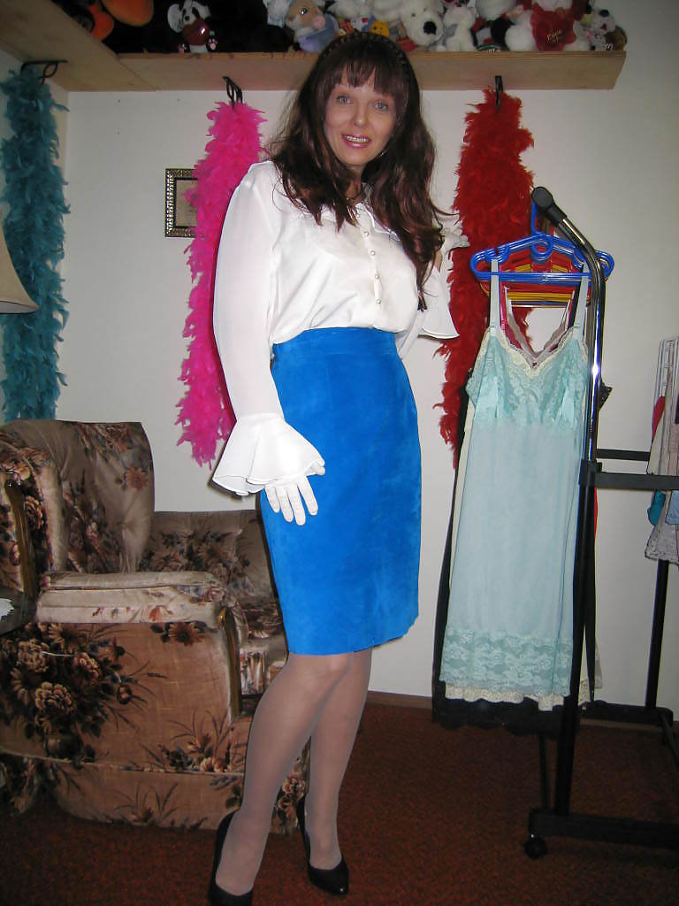 Scarlett - Blue Suede Skirt #17210818