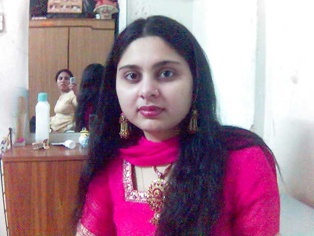 Naima #6353134