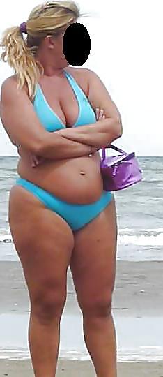 Ex-novia, gorda en bikini
 #19080345