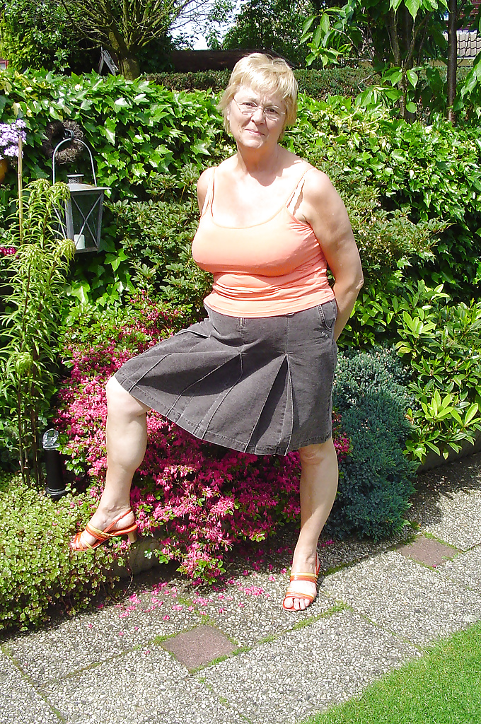 Abuela holandesa amateur (65 años)
 #4065721