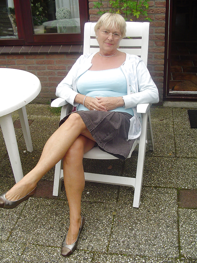 Abuela holandesa amateur (65 años)
 #4065789