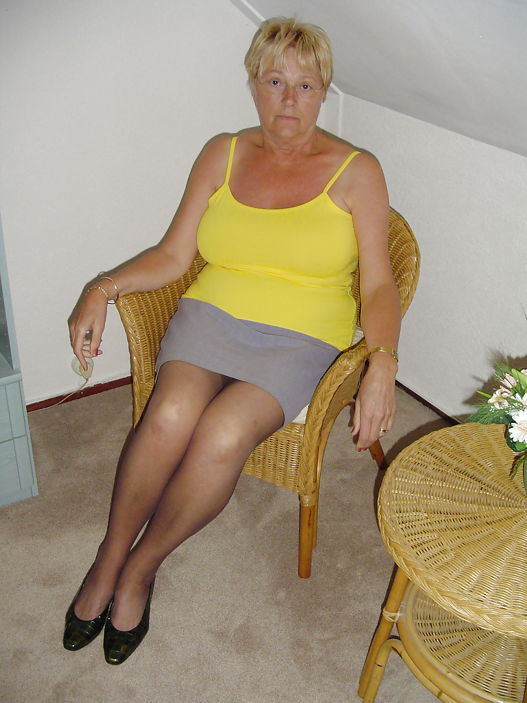 Abuela holandesa amateur (65 años)
 #4065895