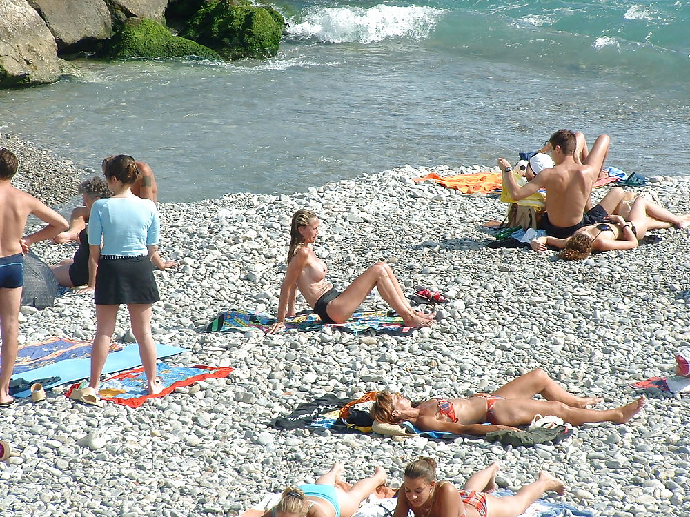 Voyeur sur la plage seins nus (stare titties on seaside) #9902171