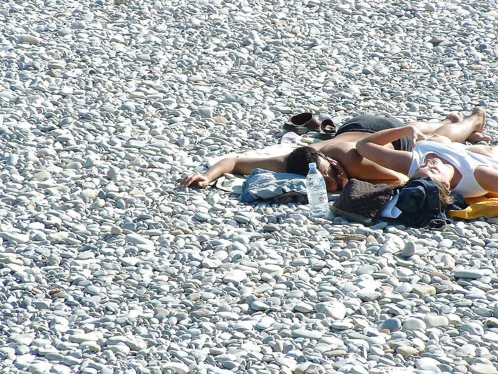 Voyeur sur la plage seins nus (stare titties on seaside) #9902357
