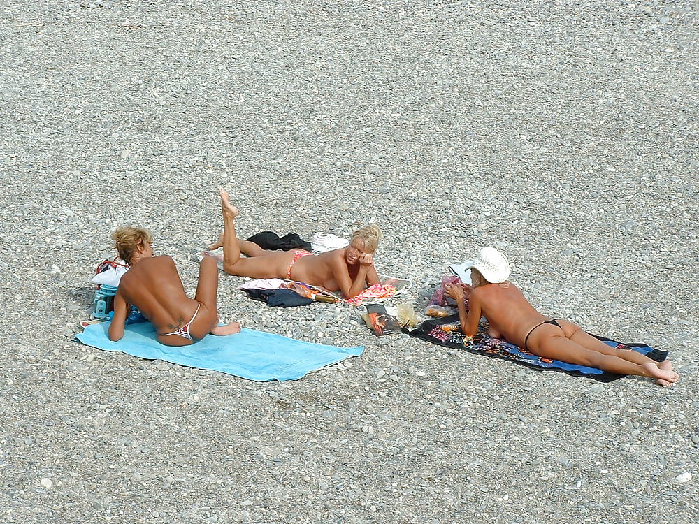 Voyeur sur la plage seins nus (stare titties on seaside) #9902525