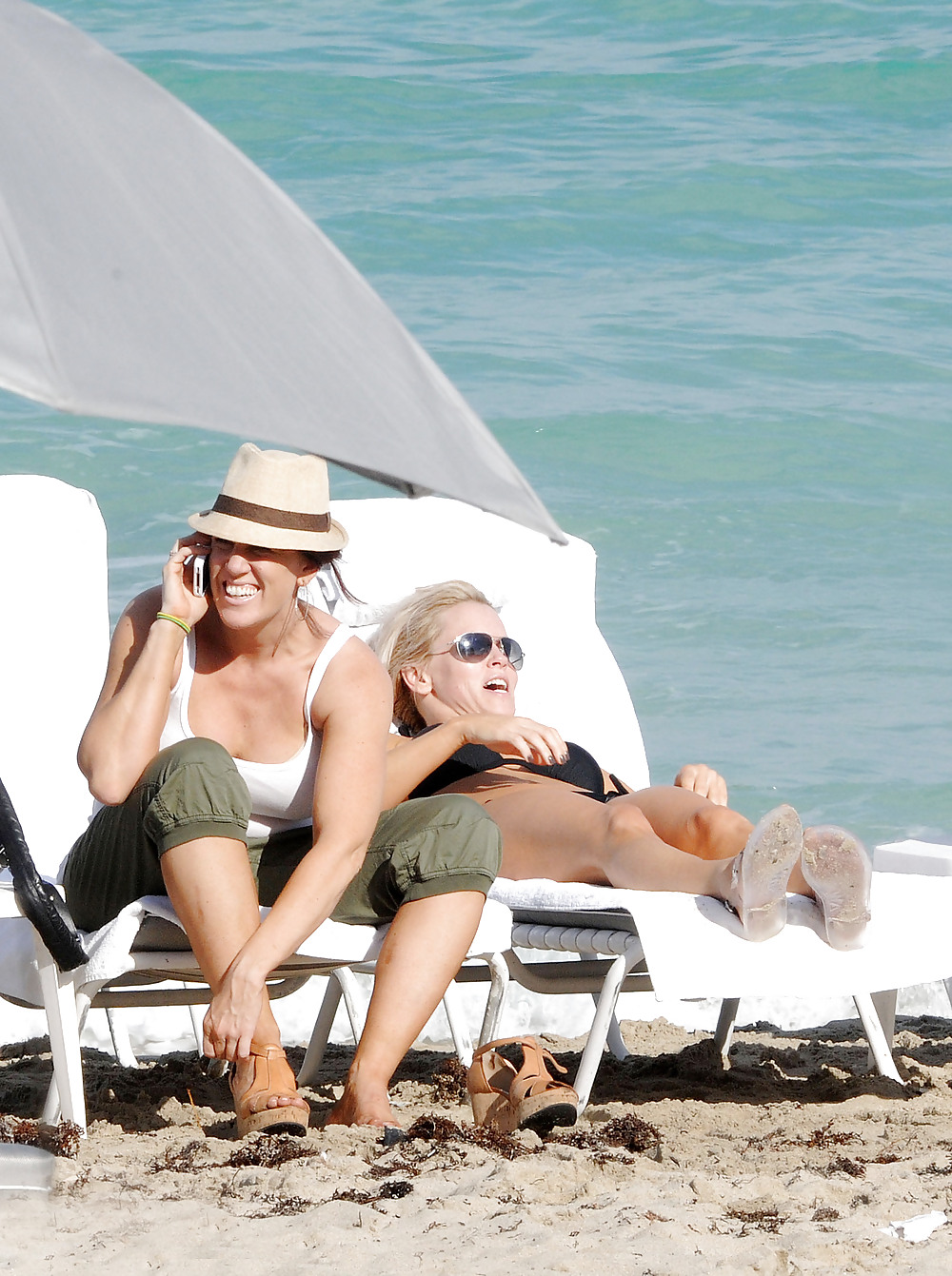 Jenny Mccarthy In Einem Schwarzen Bikini An Einem Miami Beach #3225705