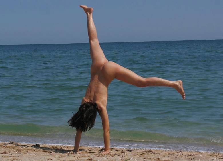 Ragazze bulgare da spiaggia del mare nero - vi
 #10718623