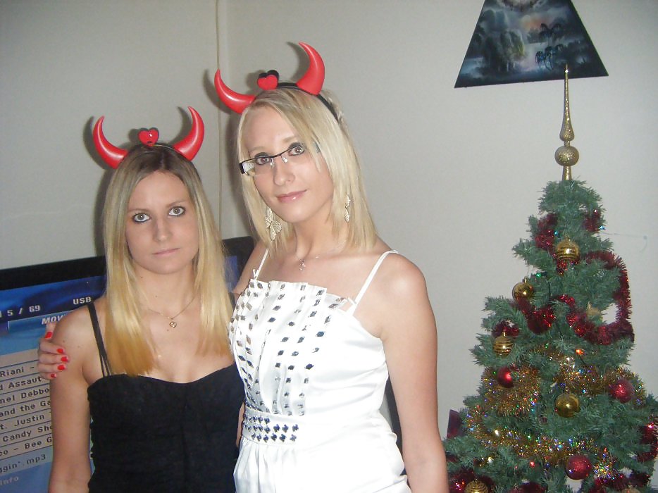 ISABELLE ET LUDIVINE de valenciennes #15030397