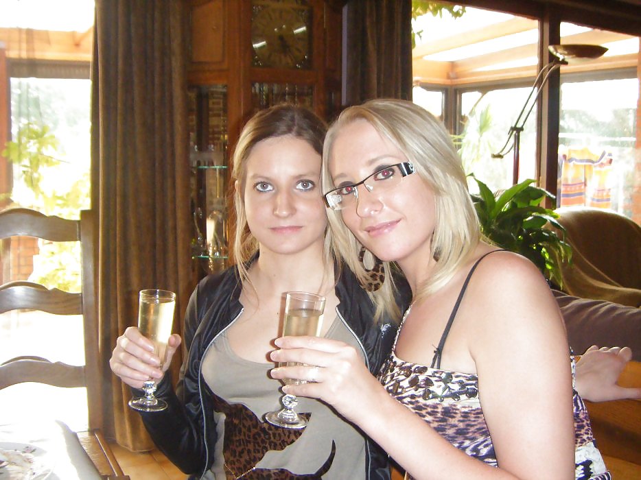 ISABELLE ET LUDIVINE de valenciennes #15030452