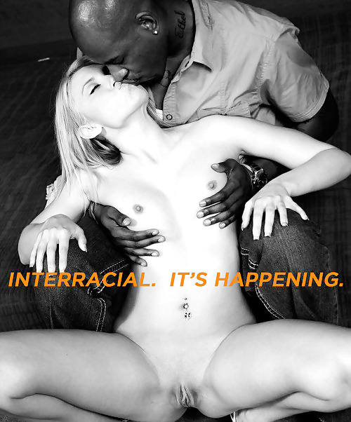 Tomando ella
 #12979630