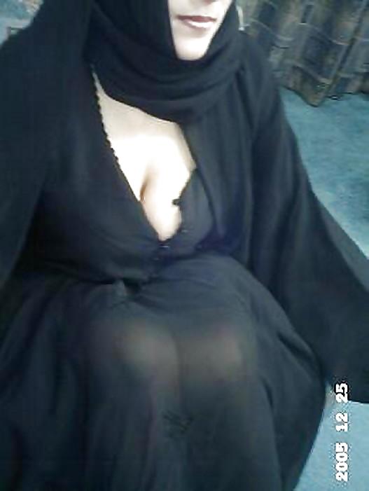 ARABIAN SLUTS #9066112