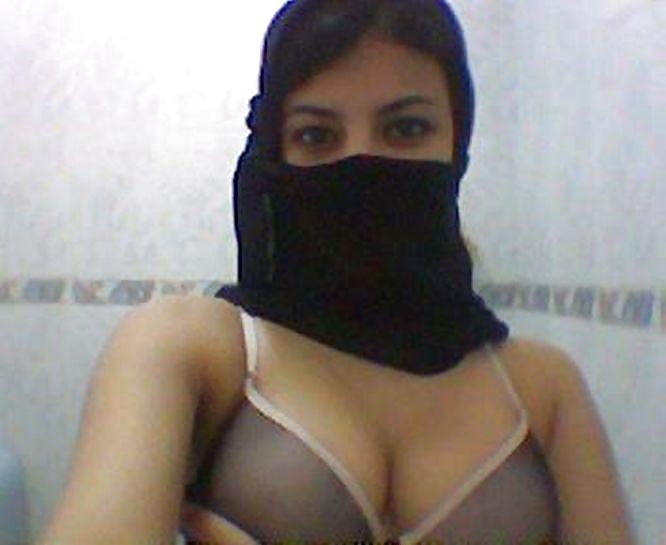 ARABIAN SLUTS #9066171