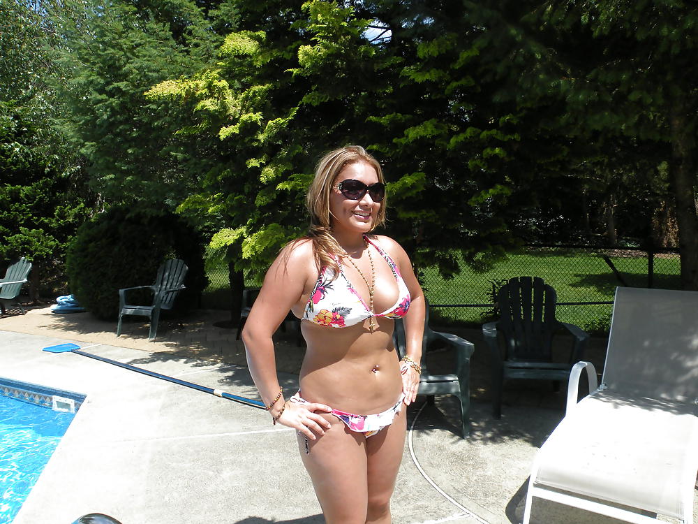 Chubbies en bikini 3
 #11931527