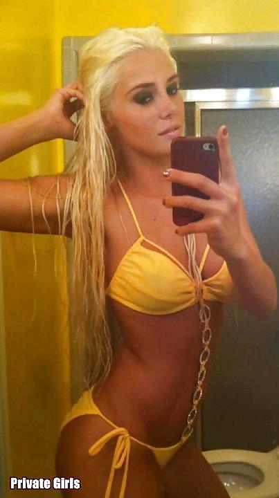 Selfshot hotties no 72
 #19443186