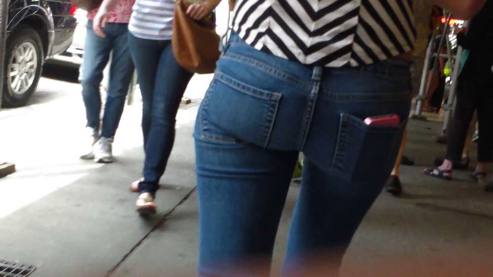 Nice tight skinny butt & ass in jeans