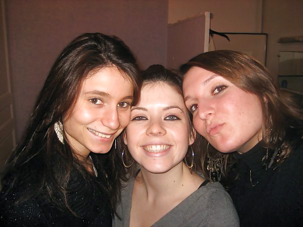 Les 3 soeurs!!!!! virginie , emilie, julie #9970553