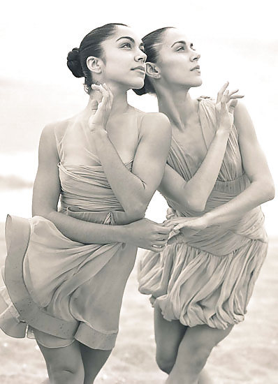 Blanco y negro o gris
 #12390540