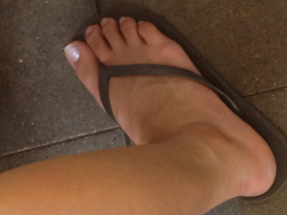 Candid asian feet in flip flops #20539927