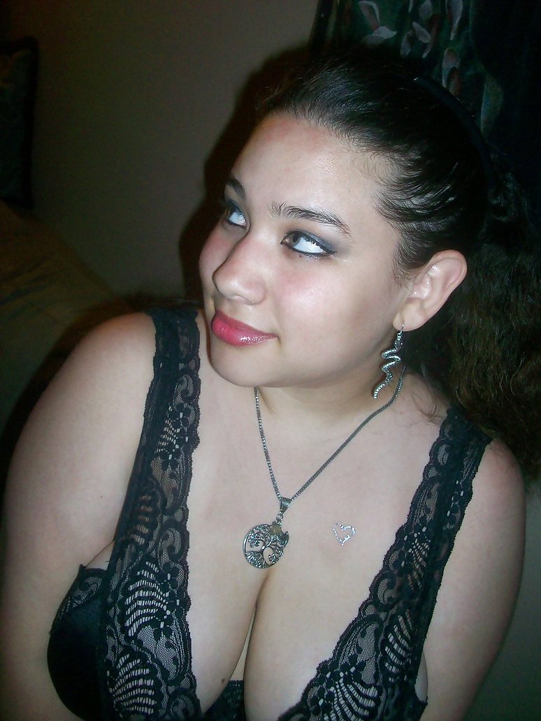 Dekollete 3
 #22629020