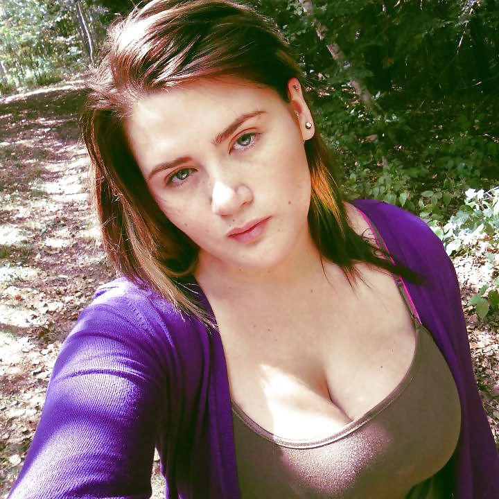 Dekollete 3
 #22629033