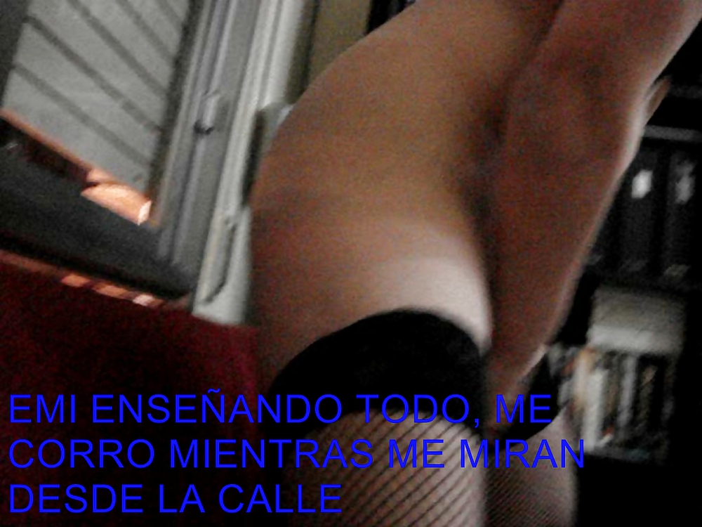 EMI TRAGANDO POLLAS