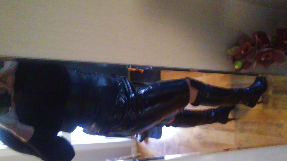 Corsés apretados, simplemente lo adoran
 #13782608