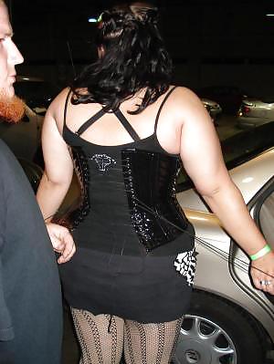 Corsés apretados, simplemente lo adoran
 #13783020