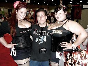 Corsés apretados, simplemente lo adoran
 #13783032