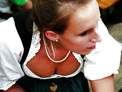 Dirndl
 #7155151