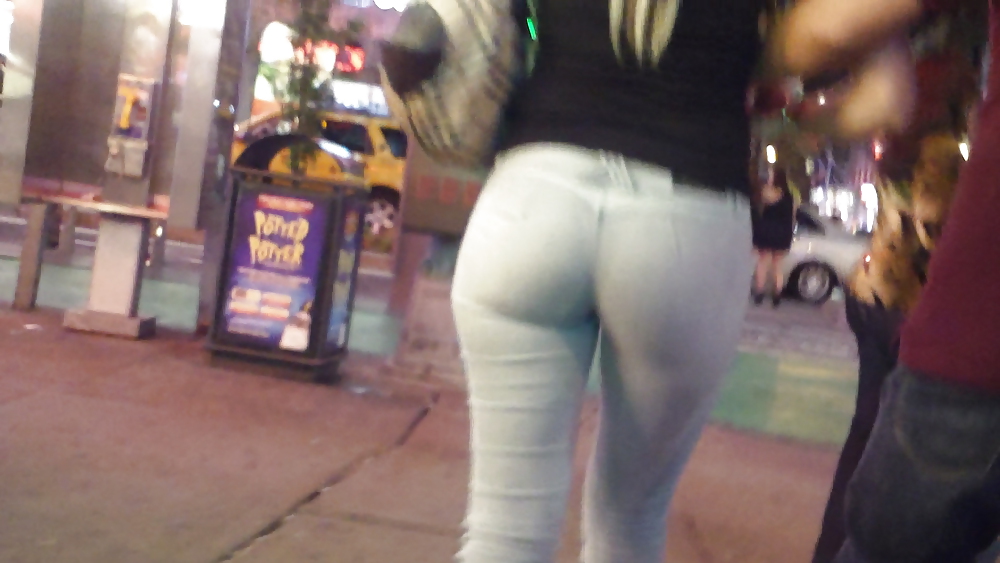 Nice butts & ass walking through the streets  #17444113