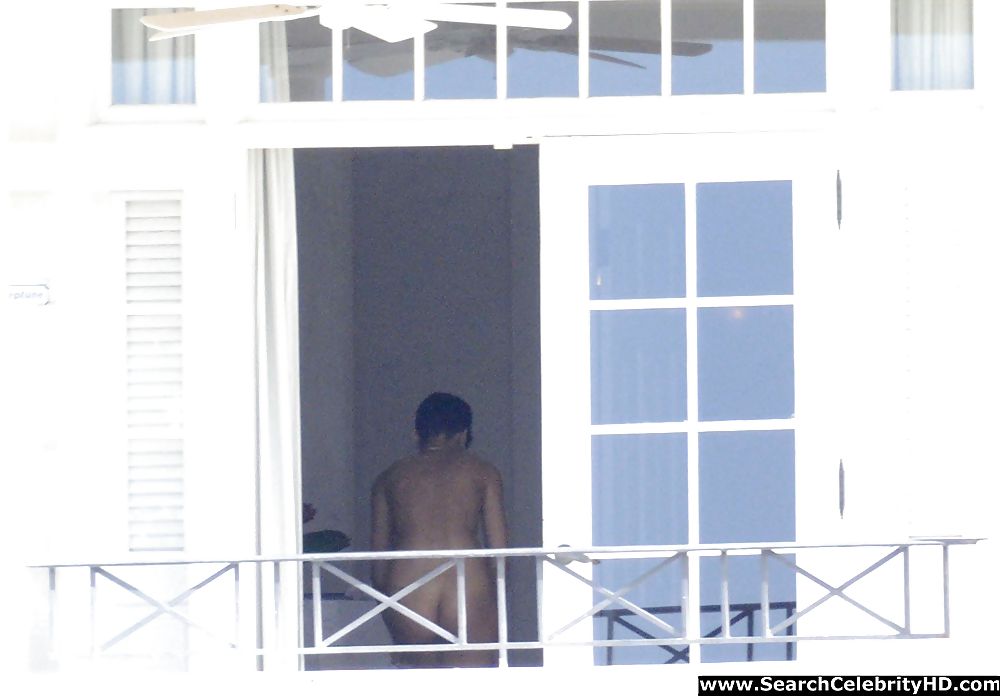 Rihanna naked ass and topless boobs candids
 #15086418