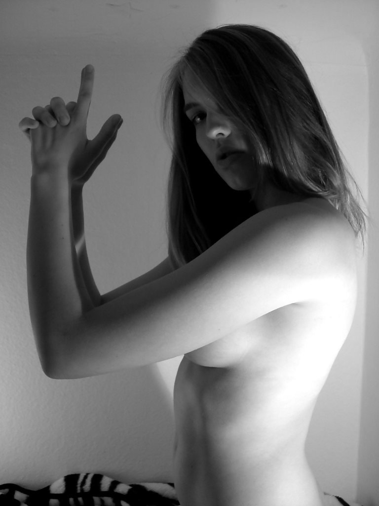 Shalin-tanita rogall attrice tedesca topless
 #11765828