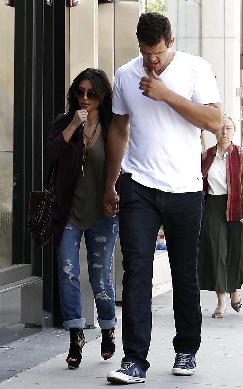 Kim Kardashian leaving Nate n Als in Beverly Hills #5300921