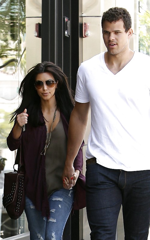 Kim Kardashian leaving Nate n Als in Beverly Hills #5300930