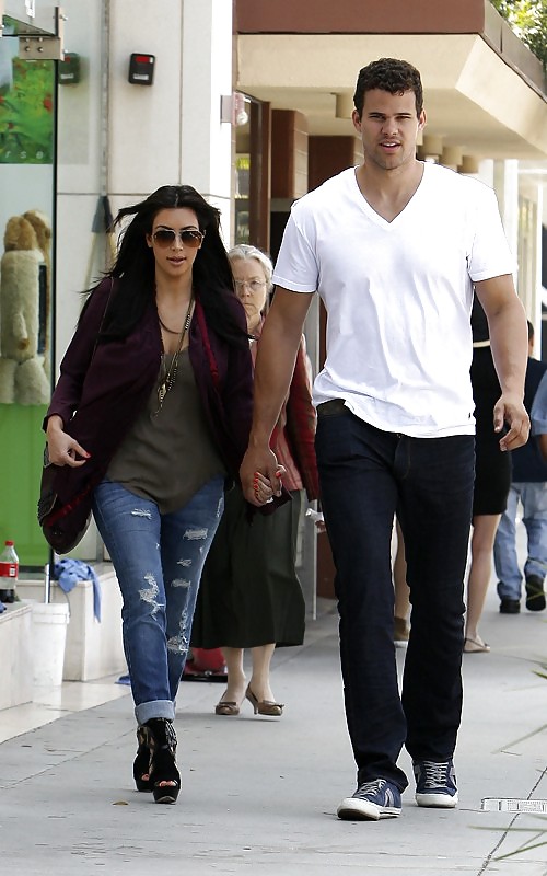 Kim kardashian lasciando nate n als in beverly hills
 #5300938