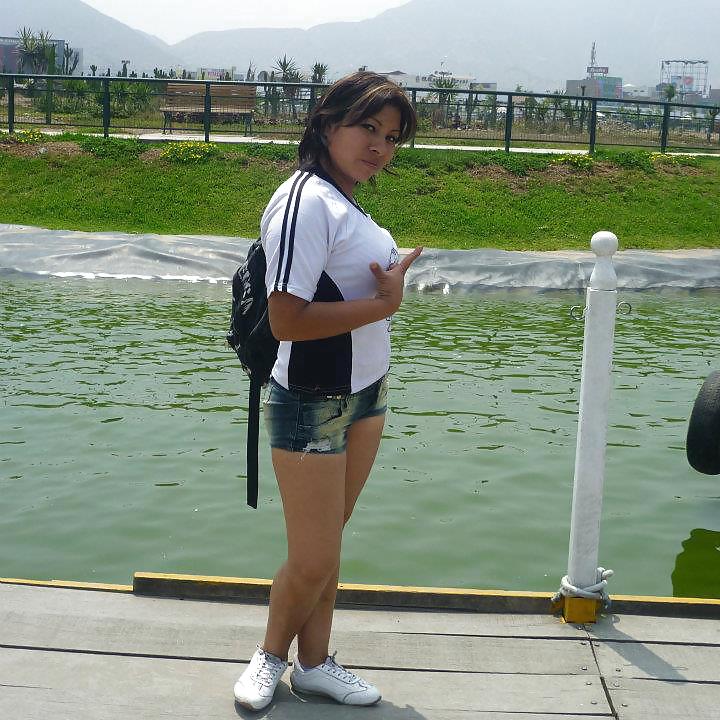 Mujer (amiguitas 35)
 #12282893