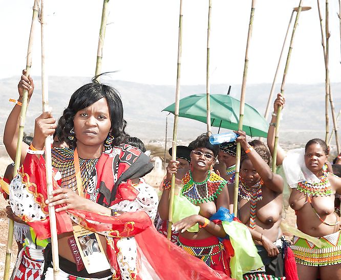 Groupes De Filles Nues 007 - Célébrations Tribales Africaines 1 #15877579