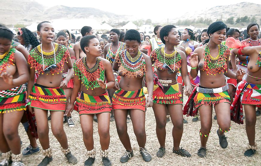 裸のガールズグループ 007 - アフリカの部族の祭典 1
 #15877591