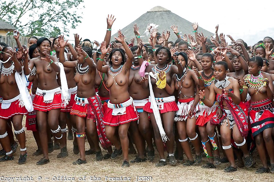 Groupes De Filles Nues 007 - Célébrations Tribales Africaines 1 #15877641