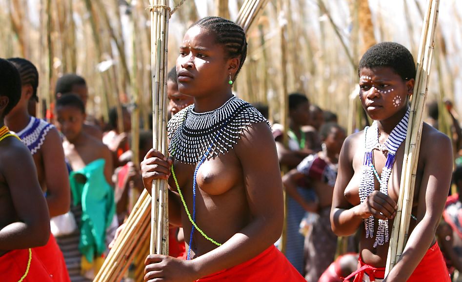 裸のガールズグループ 007 - アフリカの部族の祭典 1
 #15877670