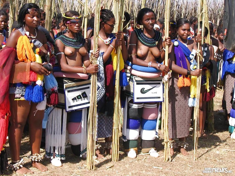 Groupes De Filles Nues 007 - Célébrations Tribales Africaines 1 #15877677